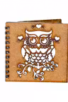 Agenda 10x10 personalizata din lemn cu bufnita cu inimioare