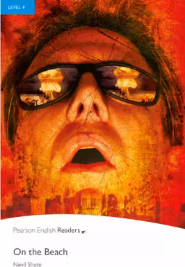 Level 4. On The Beach Book and MP3 Pack