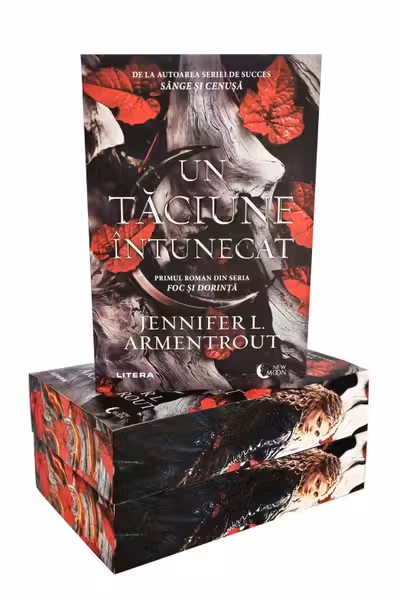 New Moon. UN TACIUNE INTUNECAT.