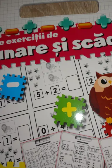Bloc cu abtibilduri - Adunare si scadere