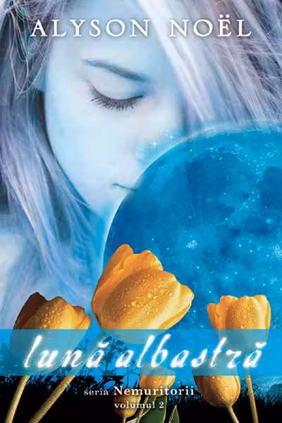 Luna albastră