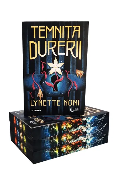 New Moon. TEMNITA DURERII. Lynette Noni