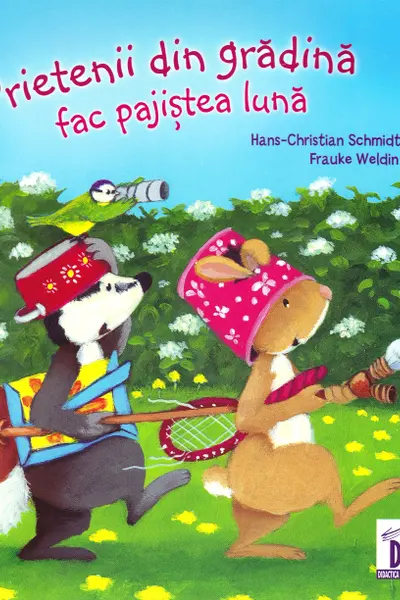 Prietenii din gradina fac pajistea luna