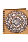 Agenda 10x10 personalizata din lemn cu mandala circulara