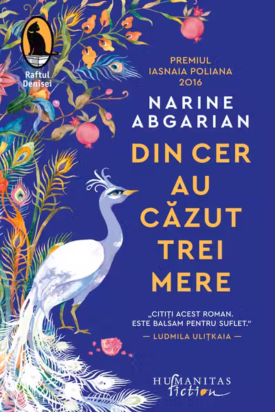 Din cer au cazut trei mere