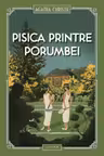 Pisica printre porumbei