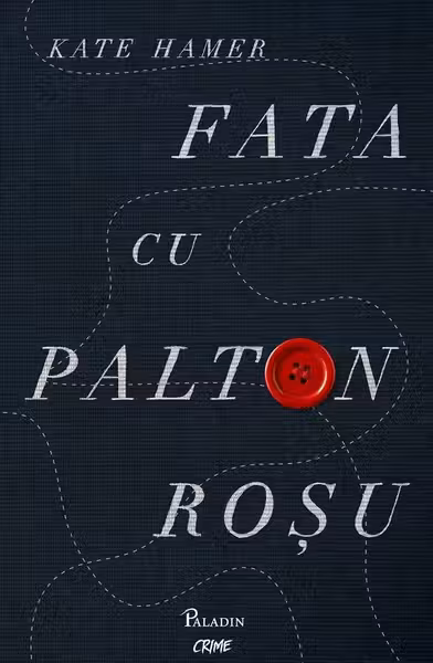 Fata cu palton rosu