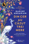 Din cer au cazut trei mere