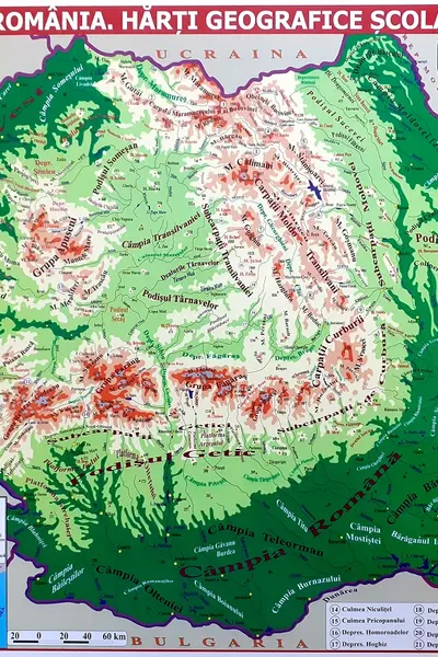 Romania. Harta fizica + Harta repartitiei oraselor