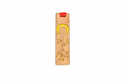 Semn de carte din lemn cu luna si stele