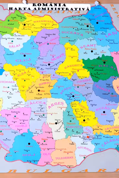 Harta de perete. România. Harta Administrativă + Harta Fizică