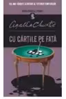 HERCULE POIROT CU CARTILE PE FATA